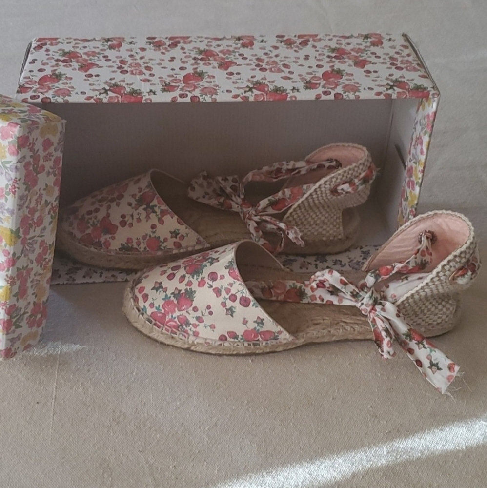 LoveShackFancy × Manebi Rainbow Skies Espadrilles Size 37